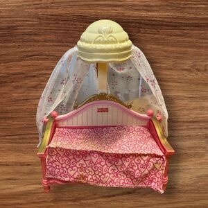 Fisher-Price Loving Family Dollhouse Furniture 2006 Girl Pink Canopy Daybed